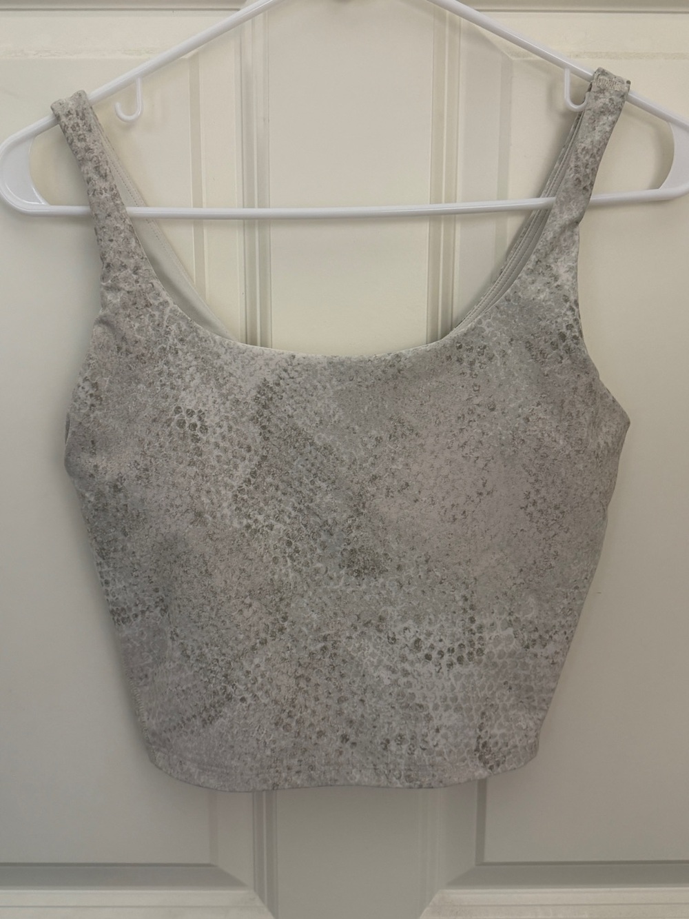 Old Navy Light Support PowerSoft Longline Sports Bra Snakeskin M